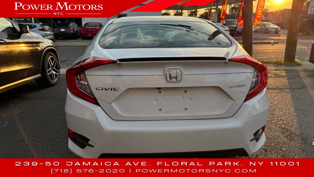 2021 Honda Civic Sport photo 3