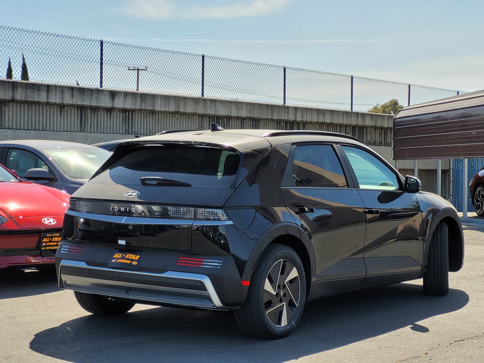 2025 Hyundai Ioniq 5 SEL photo 3