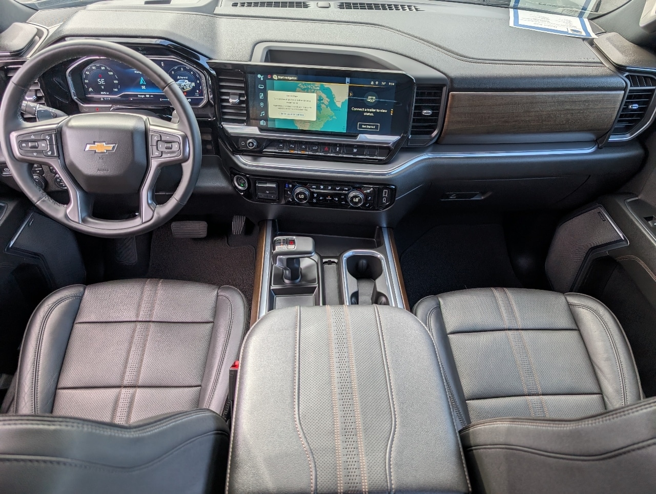 2024 Chevrolet Silverado 1500 High Country photo 4