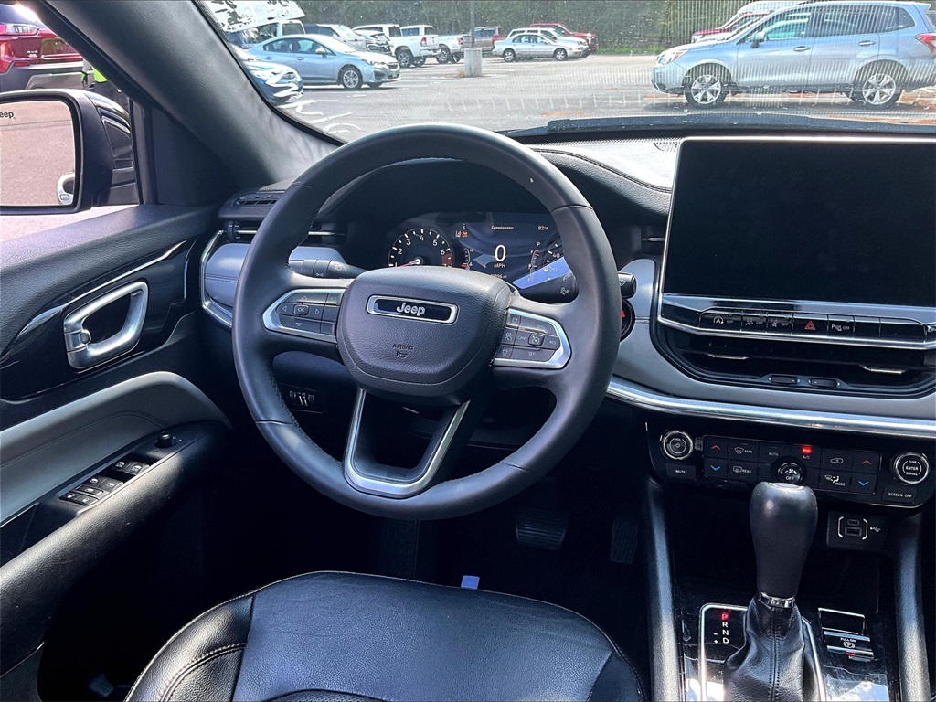 2023 Jeep Compass Limited photo 17