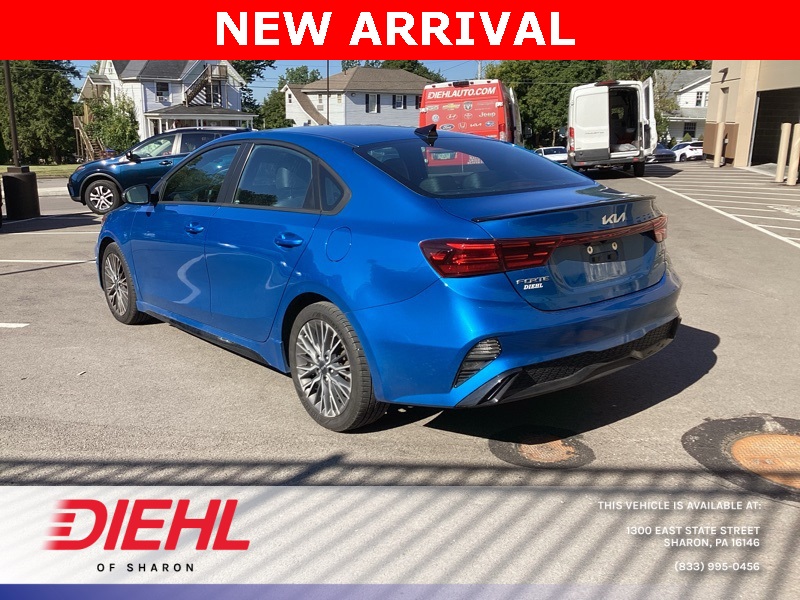 2022 Kia Forte GT-Line photo 5