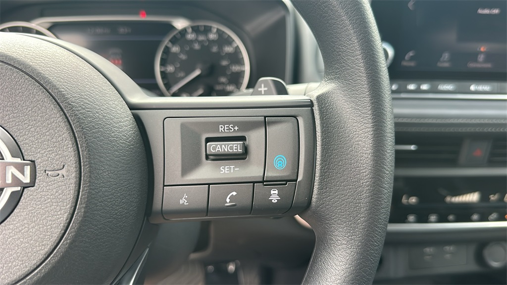 2024 Nissan Rogue SV photo 19