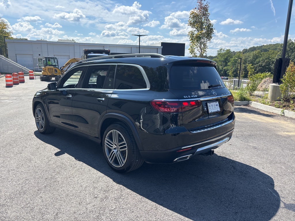 2025 Mercedes Benz GLS 450 4MATIC photo 6