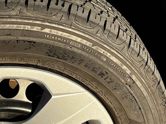 2025 Toyota RAV4 LE photo 2