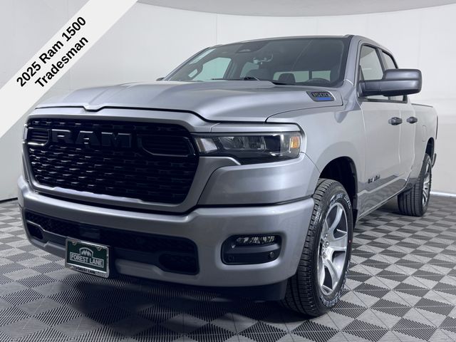 2025 Ram 1500 Tradesman photo 4