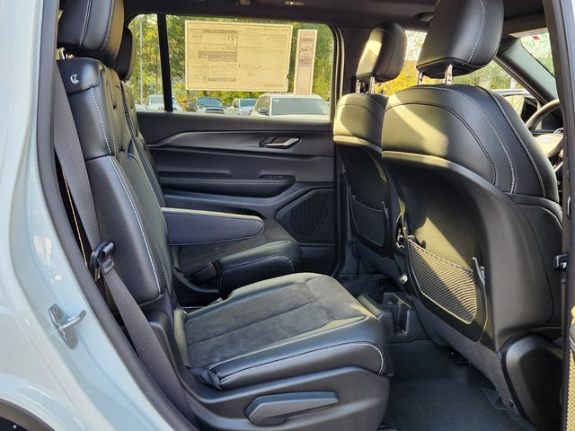 2025 Jeep Grand Cherokee Altitude X photo 8