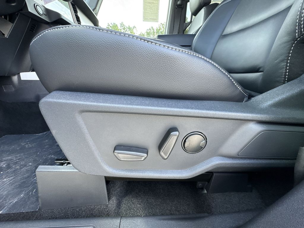 2025 Ford Bronco Outer Banks photo 14
