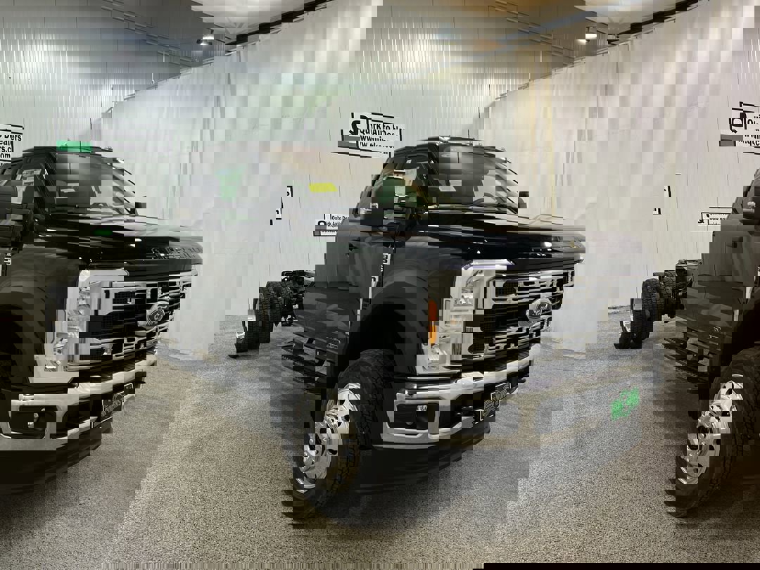 2026 Ford F-550 Super Duty Chassis Cab XLT's photo