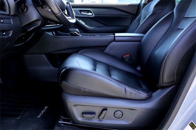 2021 Nissan Rogue SL photo 9