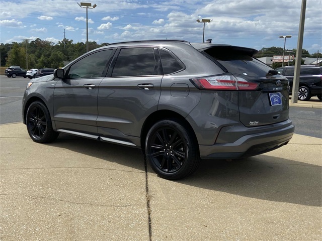 2022 Ford Edge ST photo 4