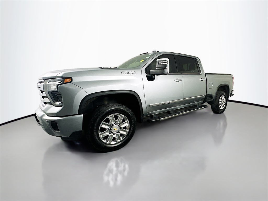 2024 Chevrolet Silverado 2500HD High Country photo 3