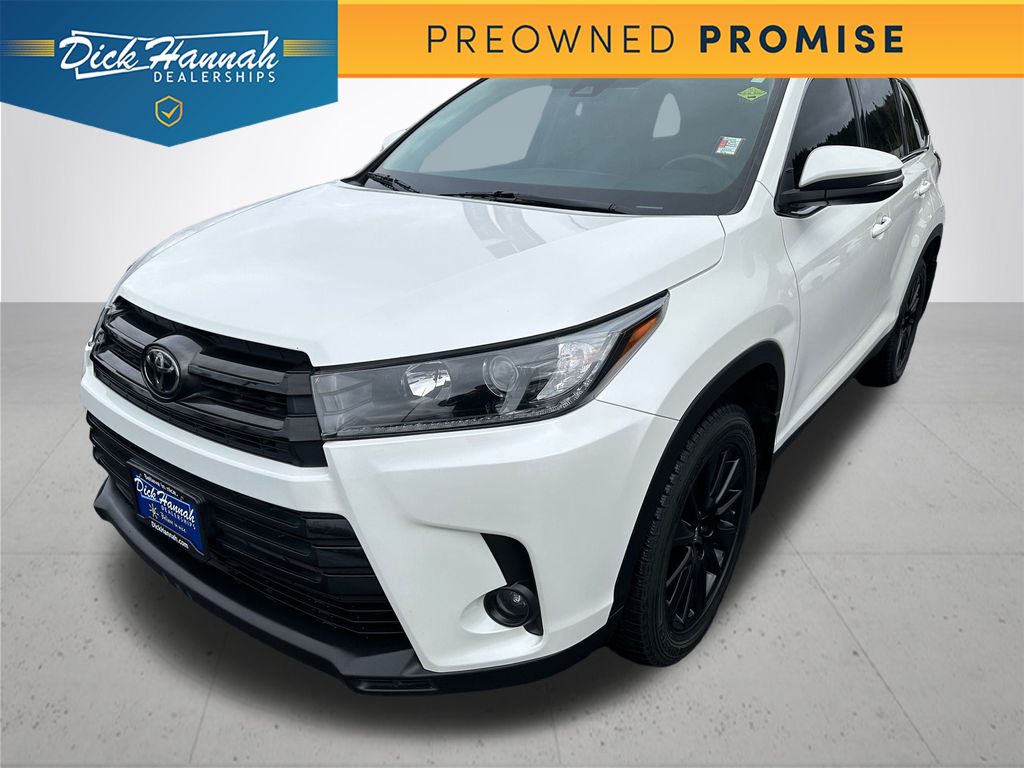 2019 Toyota Highlander SE's photo