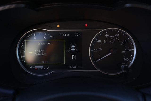 2023 Nissan Versa 1.6 SV photo 24