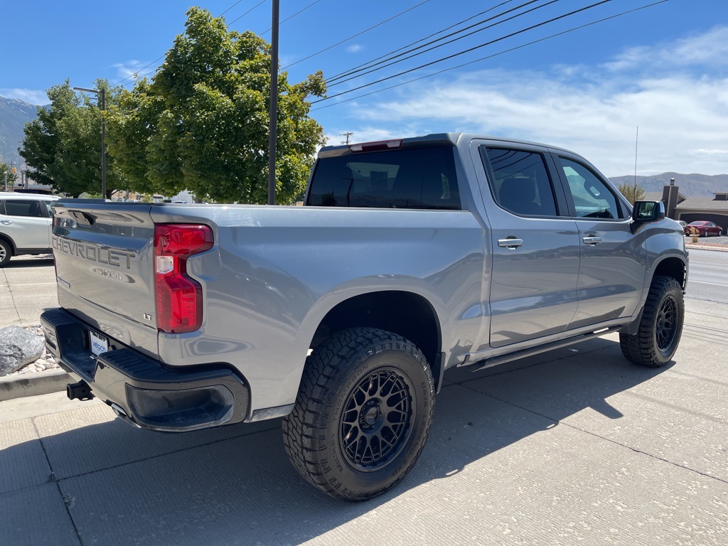 2022 Chevrolet Silverado 1500 LT photo 4