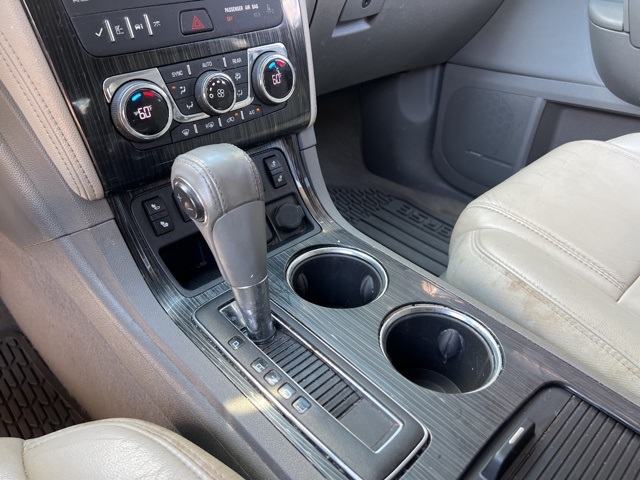 2016 Chevrolet Traverse 2LT photo 27