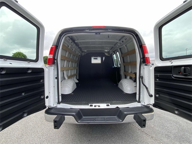 2024 Chevrolet Express 2500 Work Van Cargo photo 6