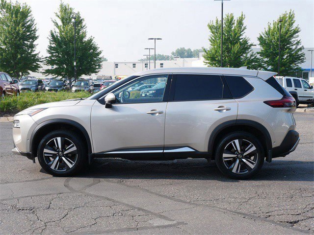 2021 Nissan Rogue Platinum photo 4