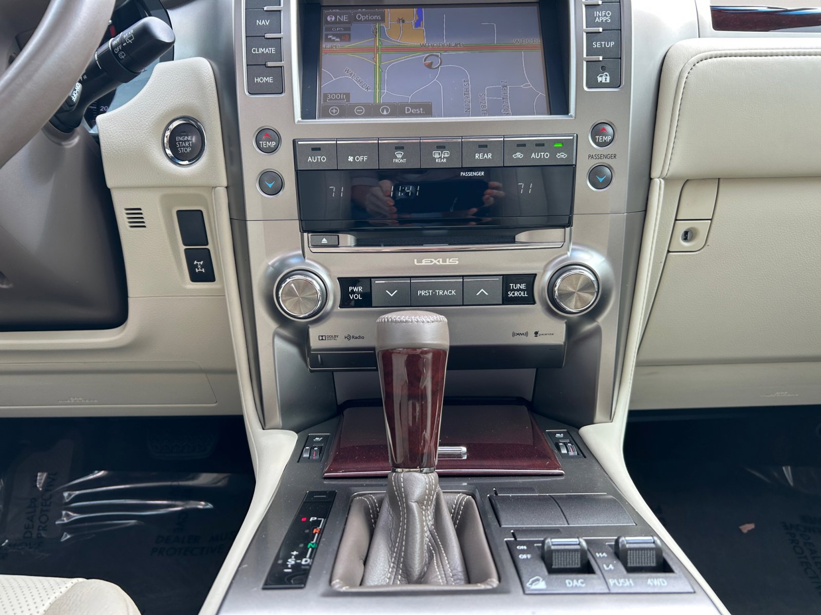 2015 Lexus GX 460 Premium photo 11