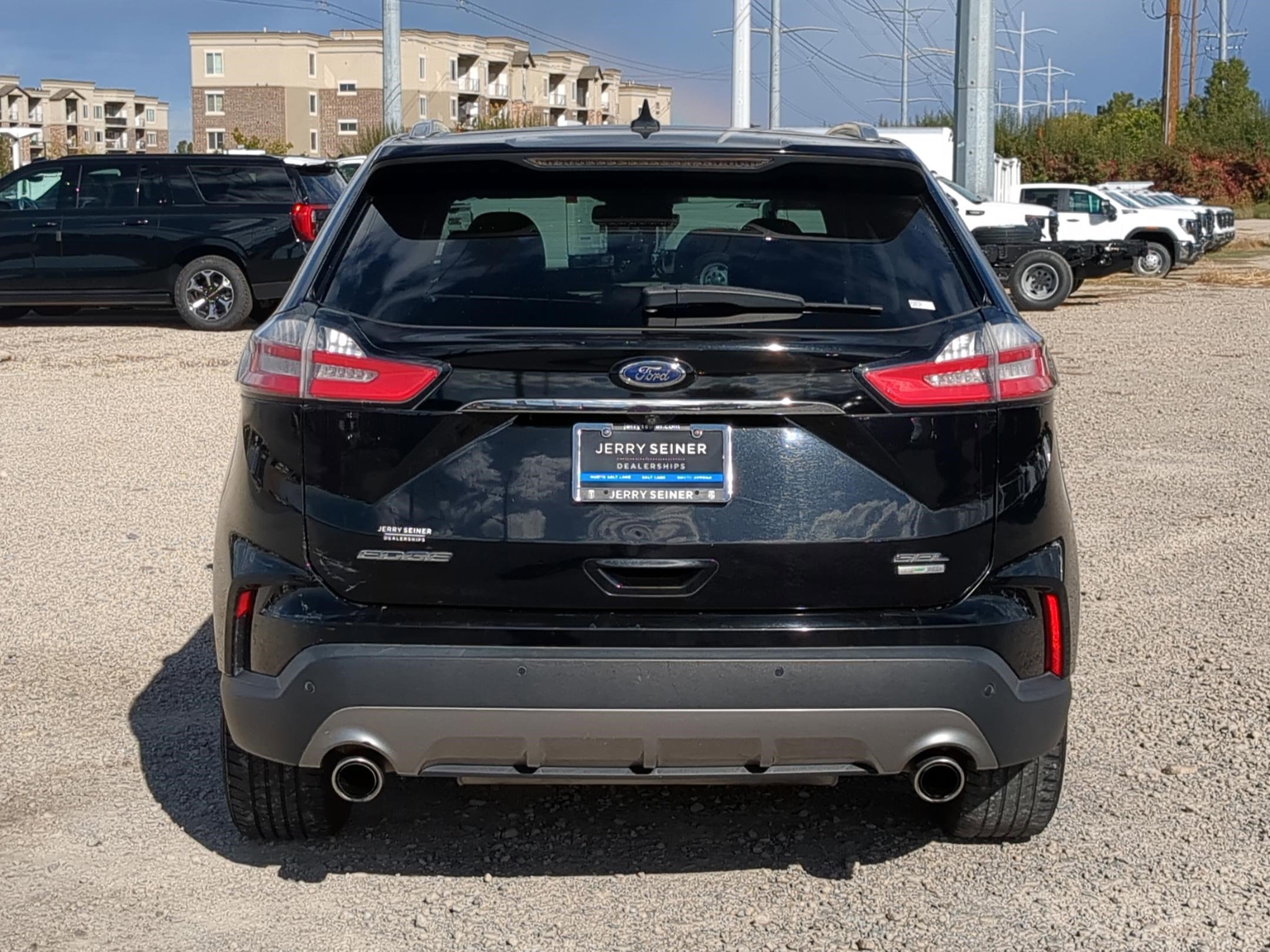 2019 Ford Edge SEL photo 4