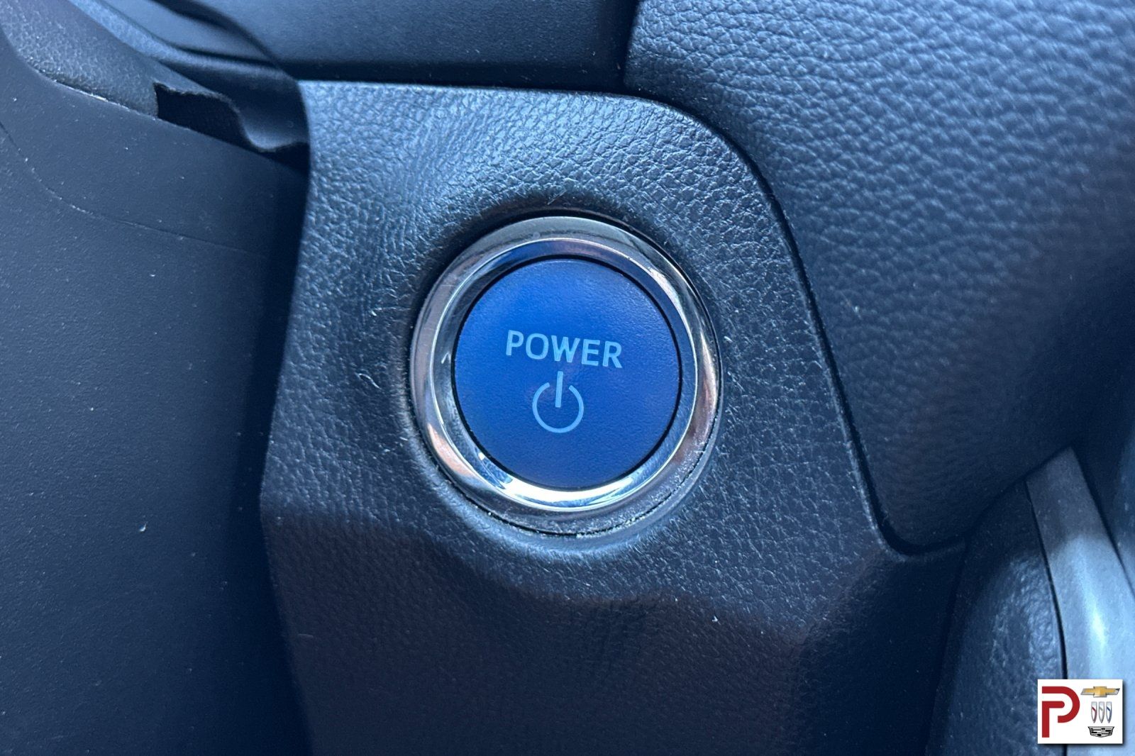 2020 Toyota RAV4 Hybrid XLE photo 24