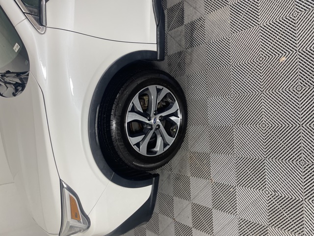 2020 Subaru Outback Limited photo 13