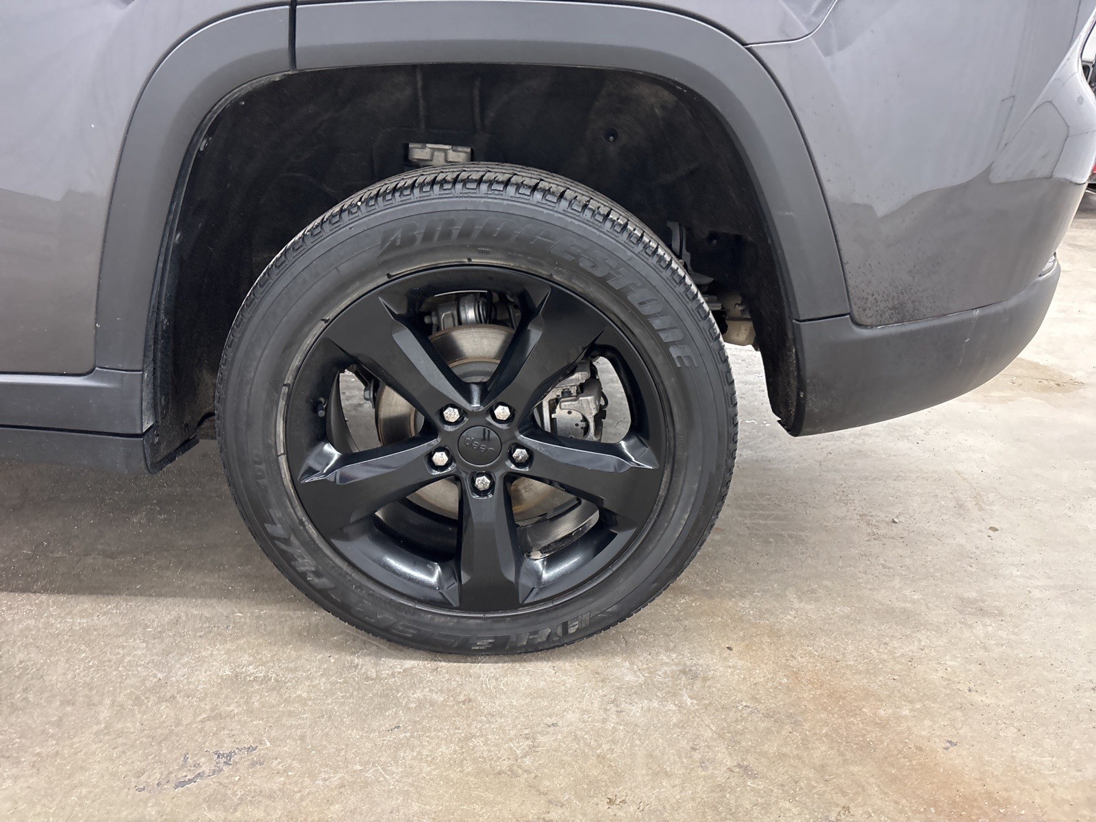 2023 Jeep Grand Cherokee Altitude photo 24