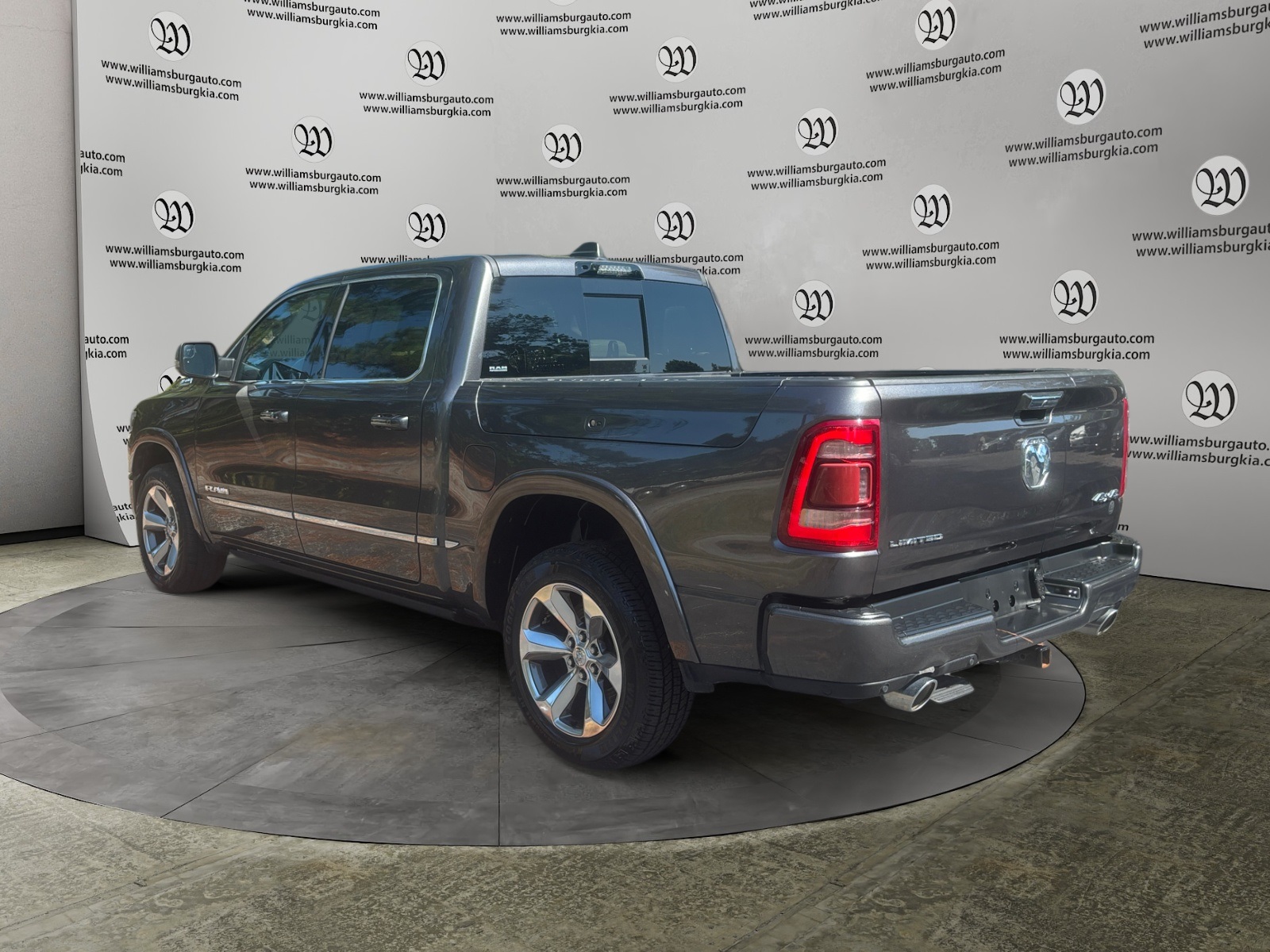 2021 Ram 1500 Limited photo 2