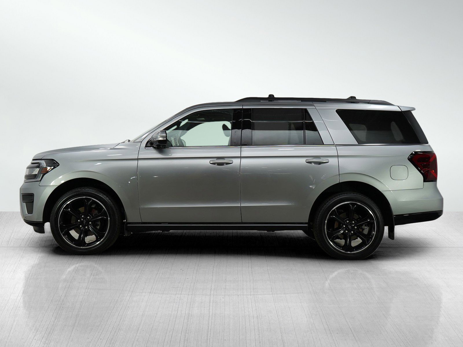 Used 2024 Ford Expedition Limited with VIN 1FMJU2A80REA66472 for sale in White Bear Lake, Minnesota