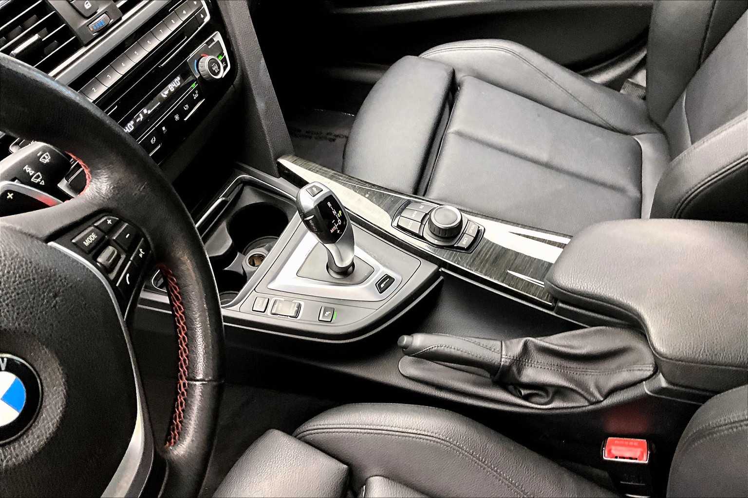 2017 Bmw 330e 3-Series photo 13