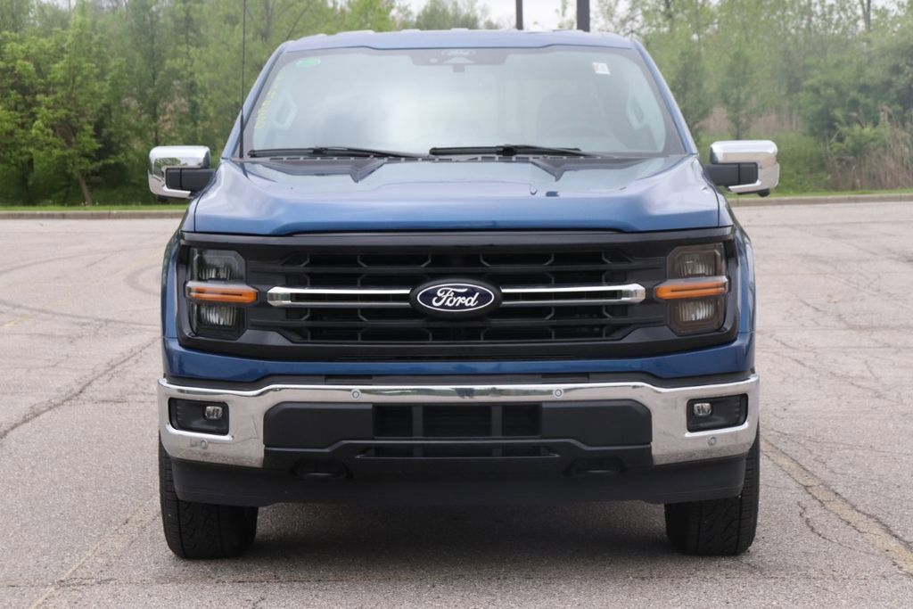 2024 Ford F-150 XLT photo 2
