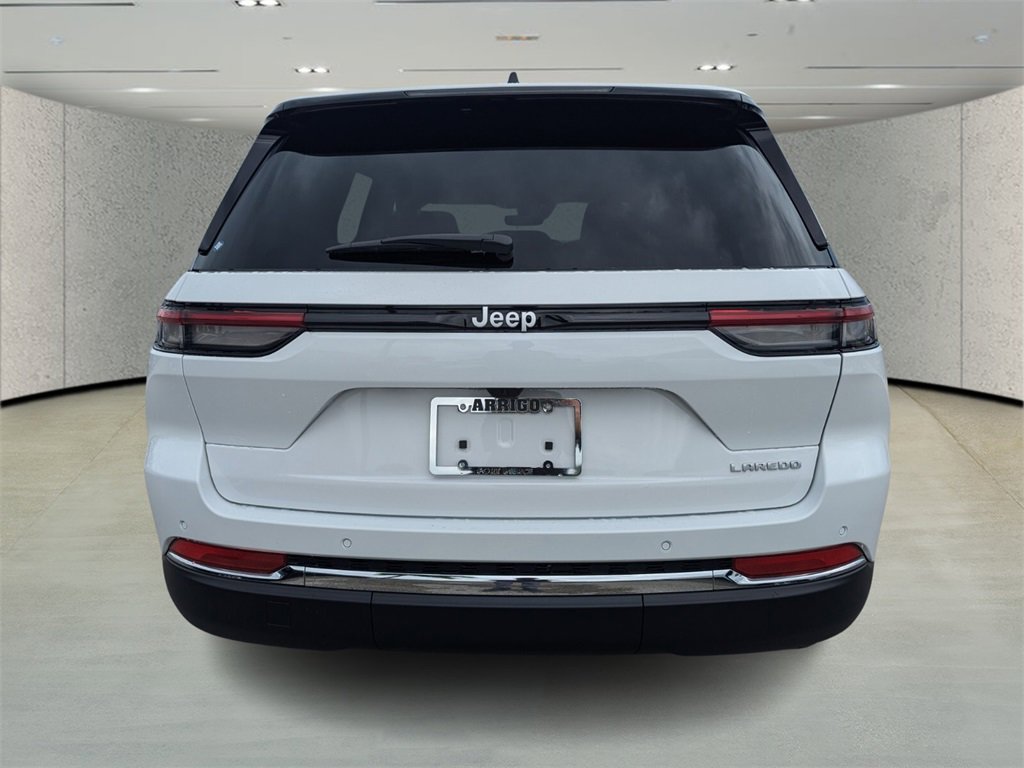2025 Jeep Grand Cherokee Laredo X photo 5
