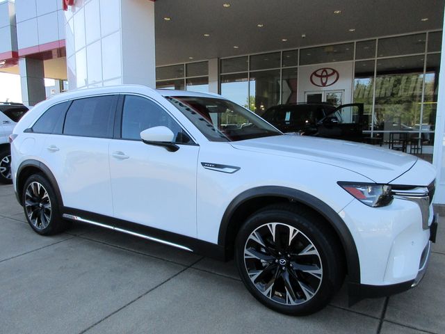 2024 Mazda CX-90 Premium photo 2