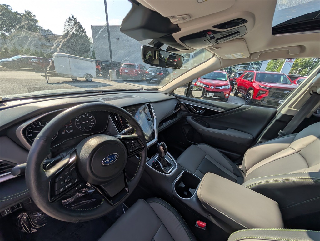 2024 Subaru Outback Onyx Edition photo 6