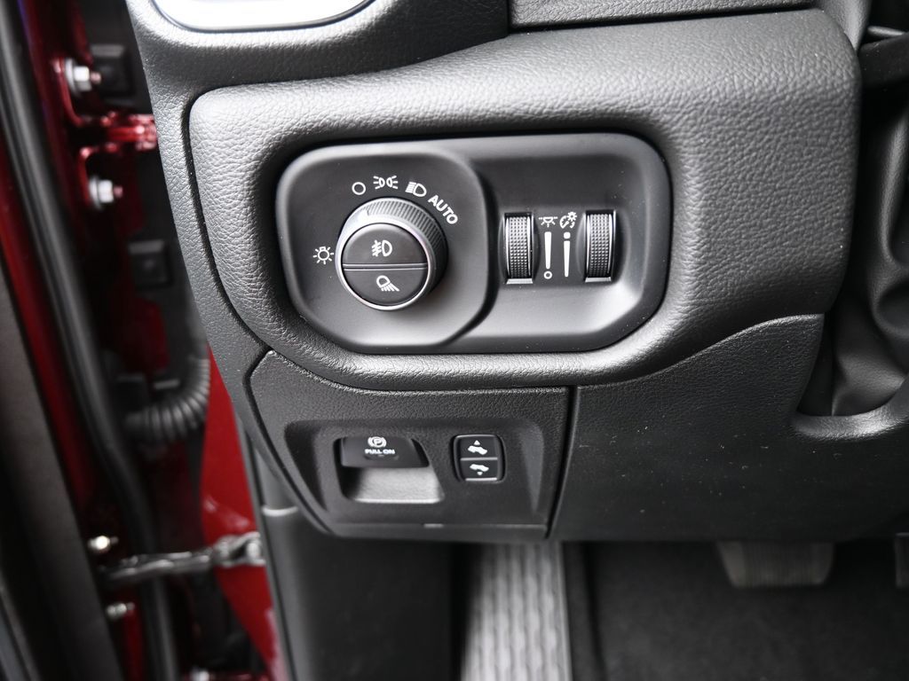 2025 Ram 1500 Laramie photo 23