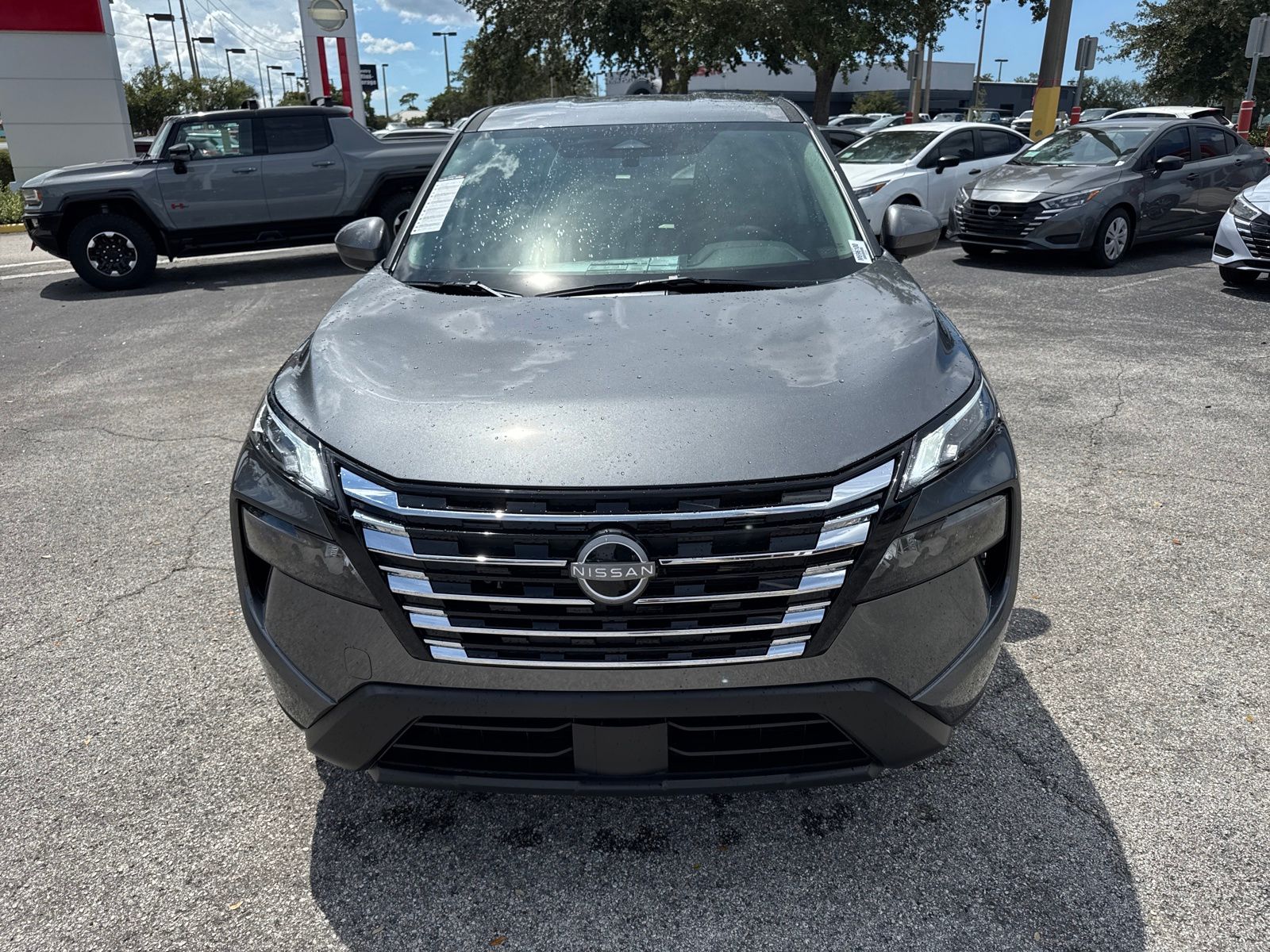 2026 Nissan Rogue SV photo 3