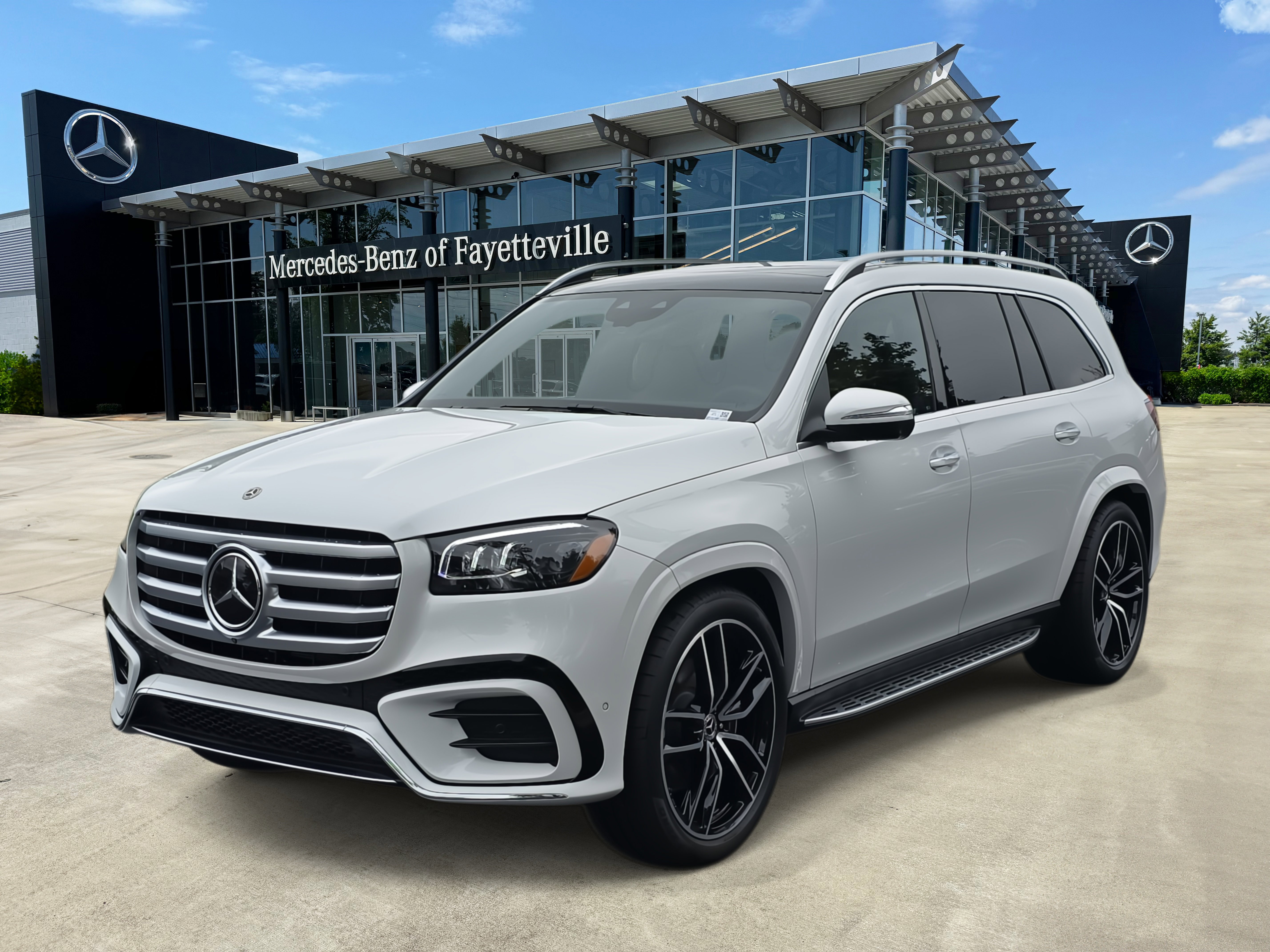 2025 Mercedes-Benz GLS Base's photo
