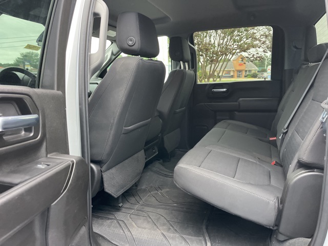 2022 Chevrolet Silverado 2500HD Custom photo 10