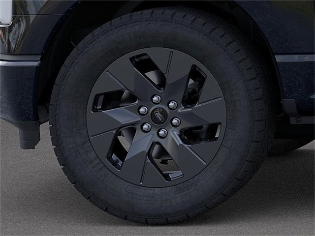 2025 Ford F-150 XLT photo 16