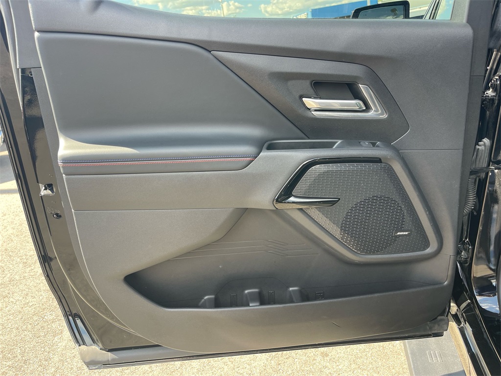 2024 Chevrolet Silverado EV RST photo 27
