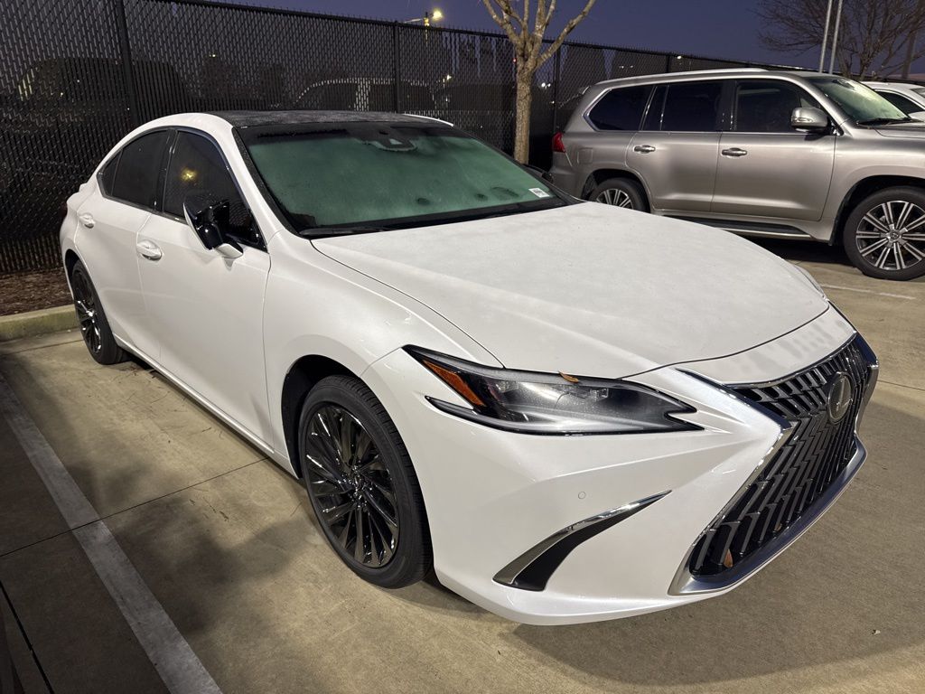 2025 Lexus ES 350 Ultra Luxury's photo