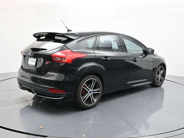 2018 Ford Focus ST photo 4