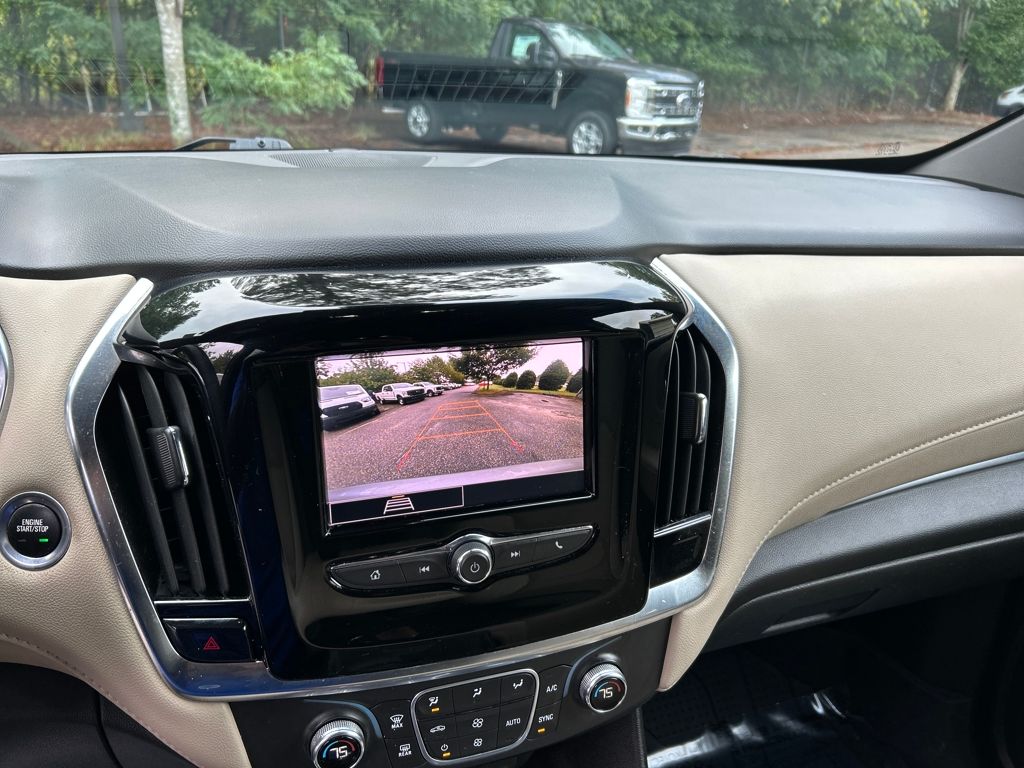 2022 Chevrolet Traverse LS photo 14
