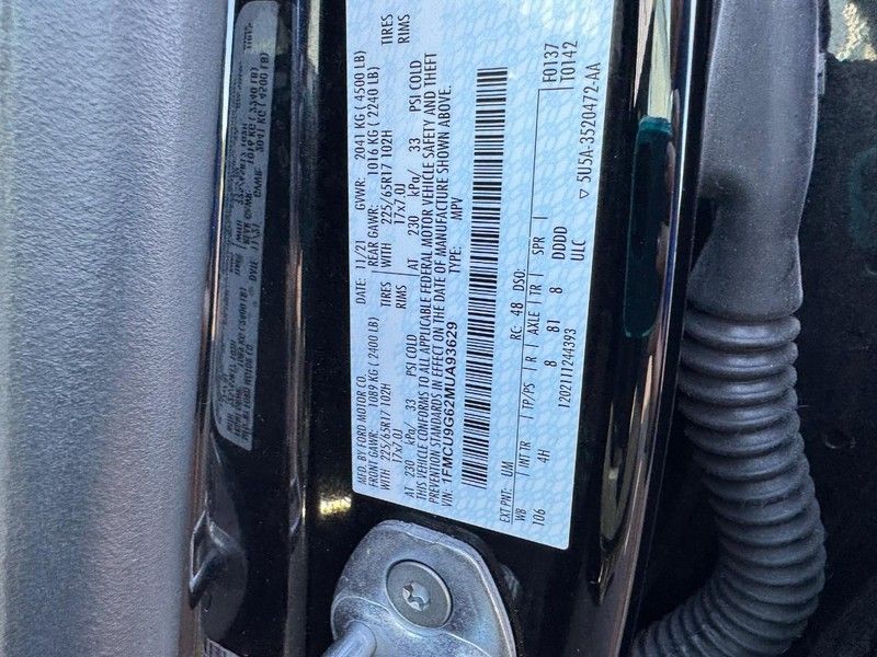 2021 Ford Escape SE photo 24