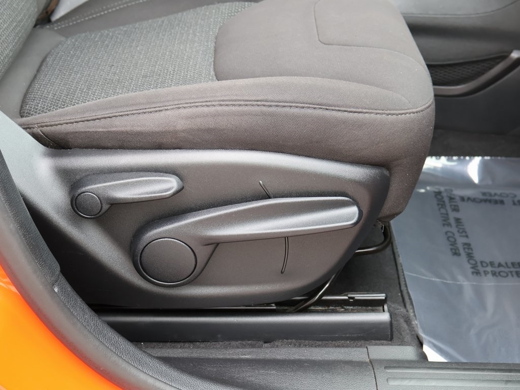 2021 Jeep Cherokee Latitude photo 9
