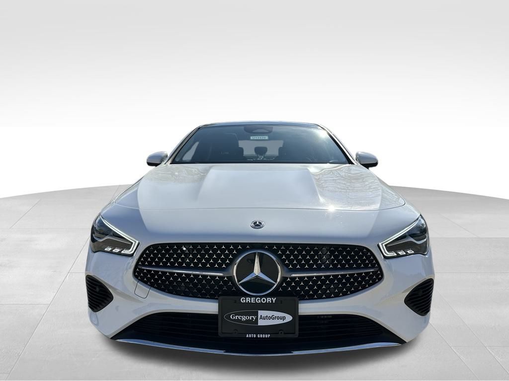 2025 Mercedes Benz CLA 250 4MATIC photo 2