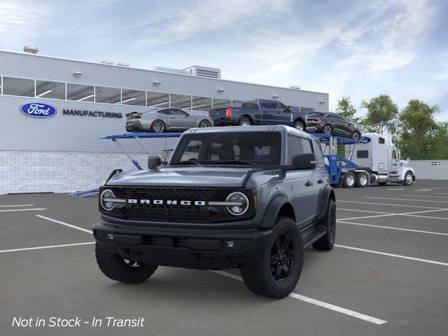 2025 Ford Bronco Outer Banks photo 2