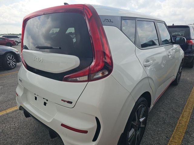 2022 Kia Soul GT-Line photo 3