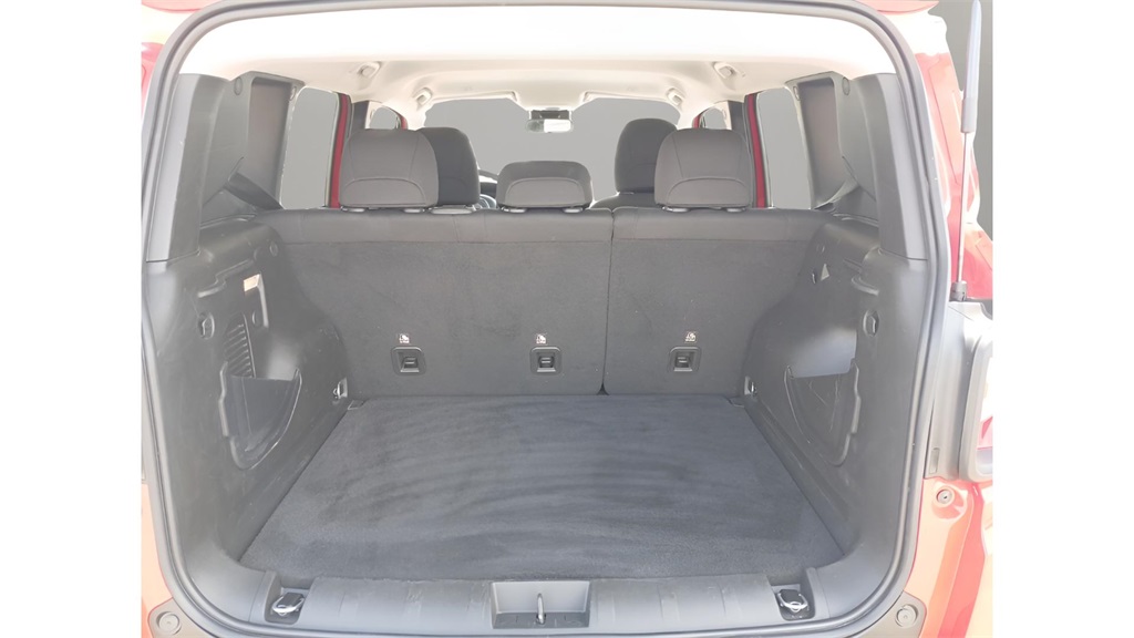 2022 Jeep Renegade Latitude photo 22
