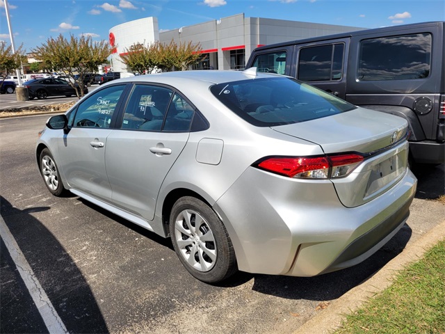 2024 Toyota Corolla LE photo 3
