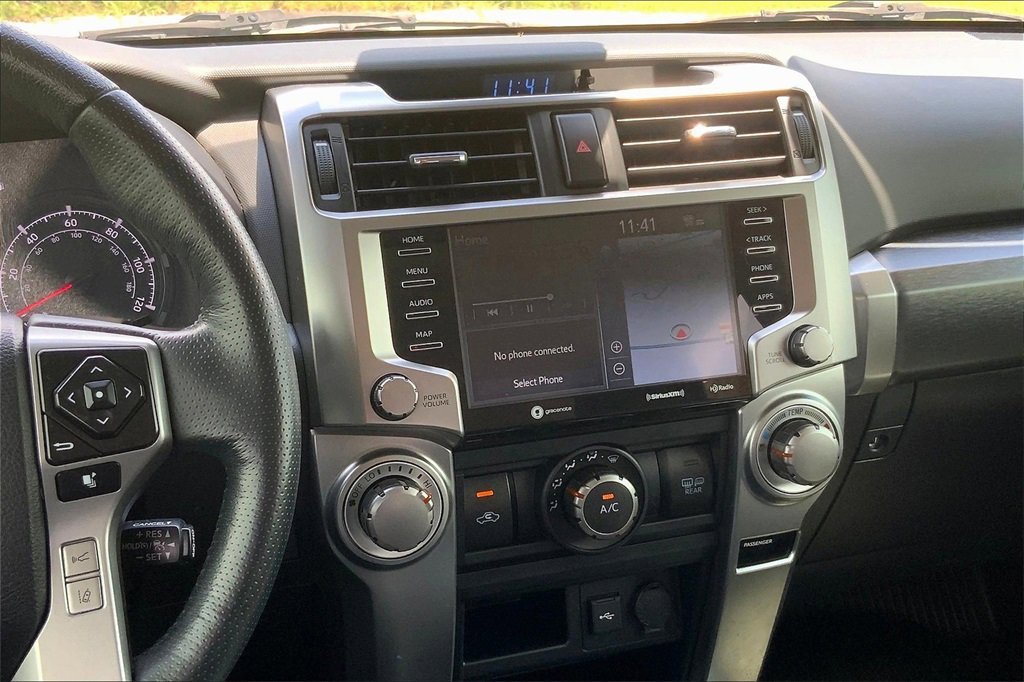 2023 Toyota 4Runner SR5 Premium photo 6